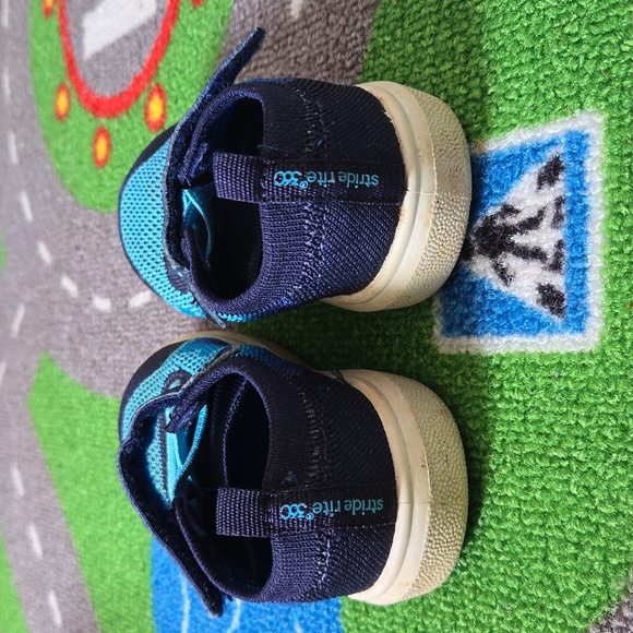 Stride Rite 360 Aseel blue sneakers size 5 - Picture 3 of 5